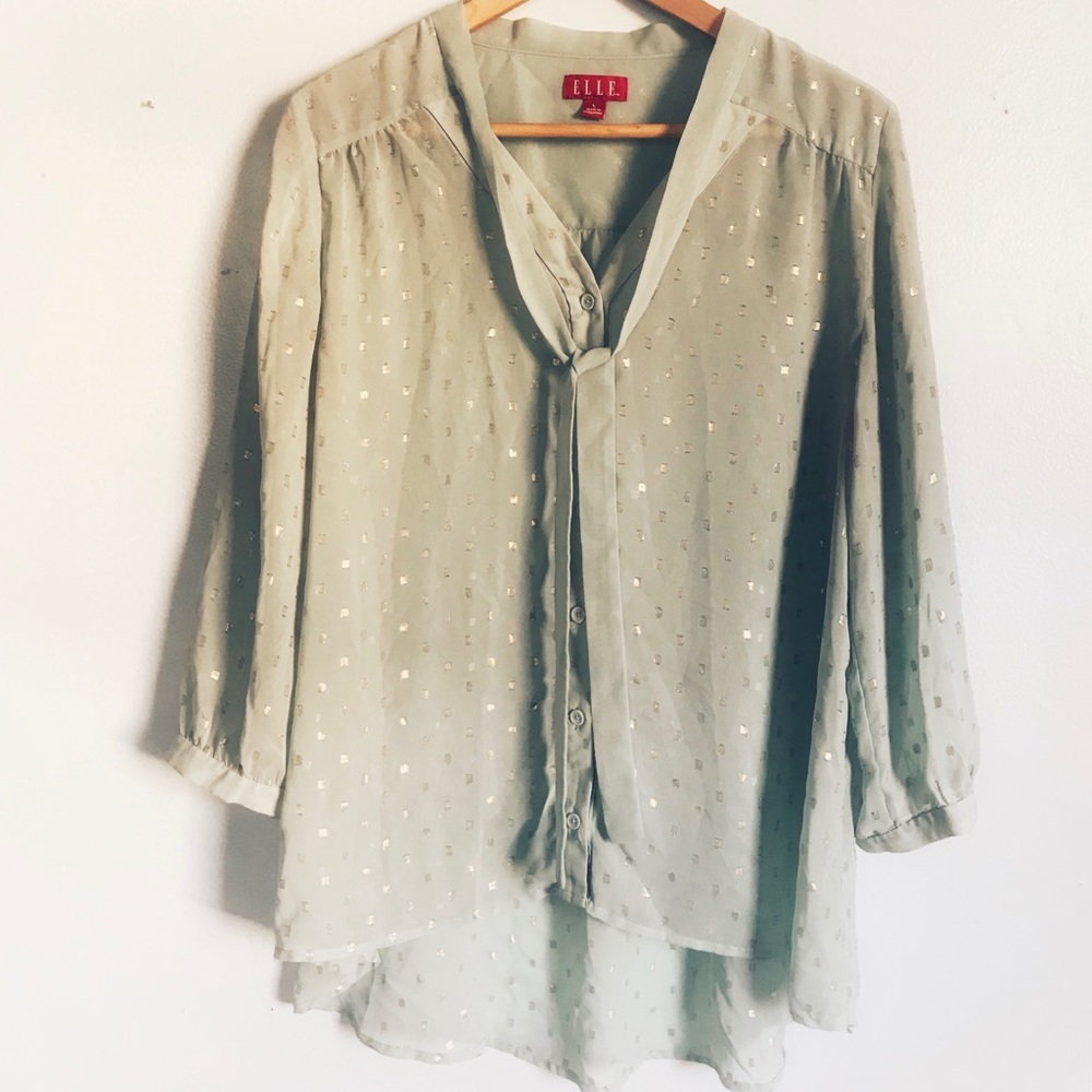 3/4 sleeve button down with gold detail